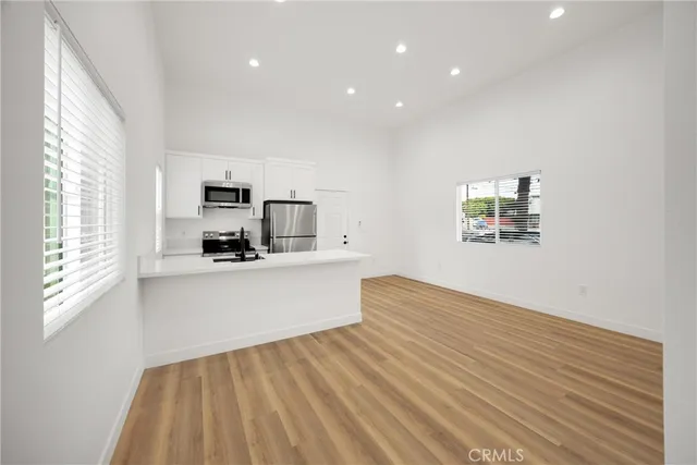 $2,100 | 12571 Kensington Lane, Unit 12577, Garden Grove, CA 92840