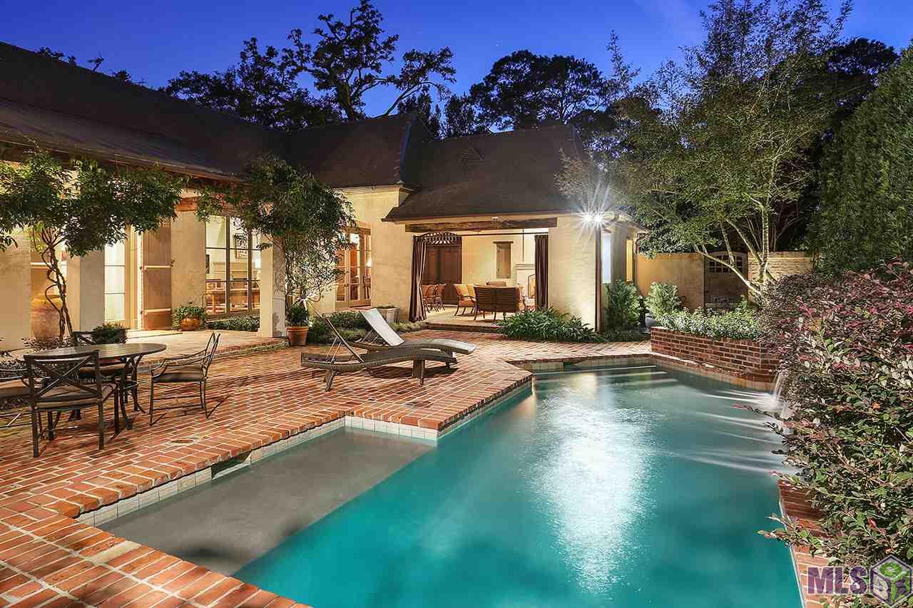 6123 Moss Lane Baton Rouge, LA 70808 - Photo 28 of 40 Pool and outdoor kitchen view from Master