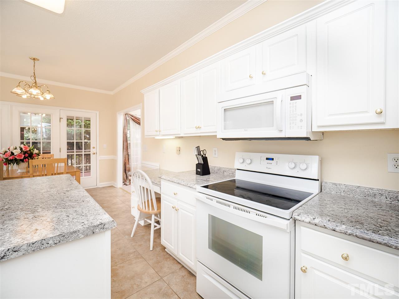 5305 Littrell Circle Raleigh, NC 27613 - Photo 8 of 25