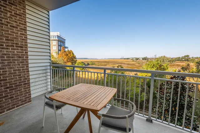 $1,499,500 | 155 Wingo Way, Unit 426, Mount Pleasant, SC 29464