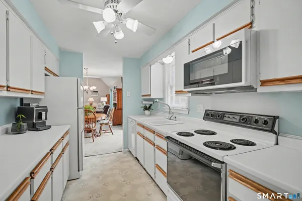 $565,000 | 76-1 River Street West, Old Saybrook, CT 06475