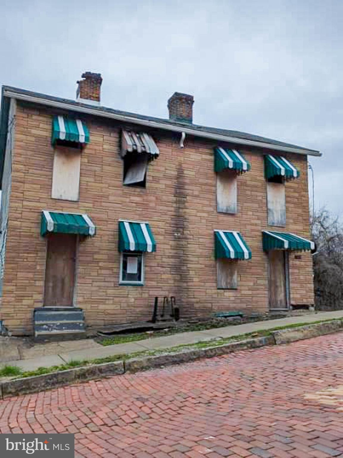 719 Ridge Avenue McKeesport, PA 15132 - Photo 2 of 6