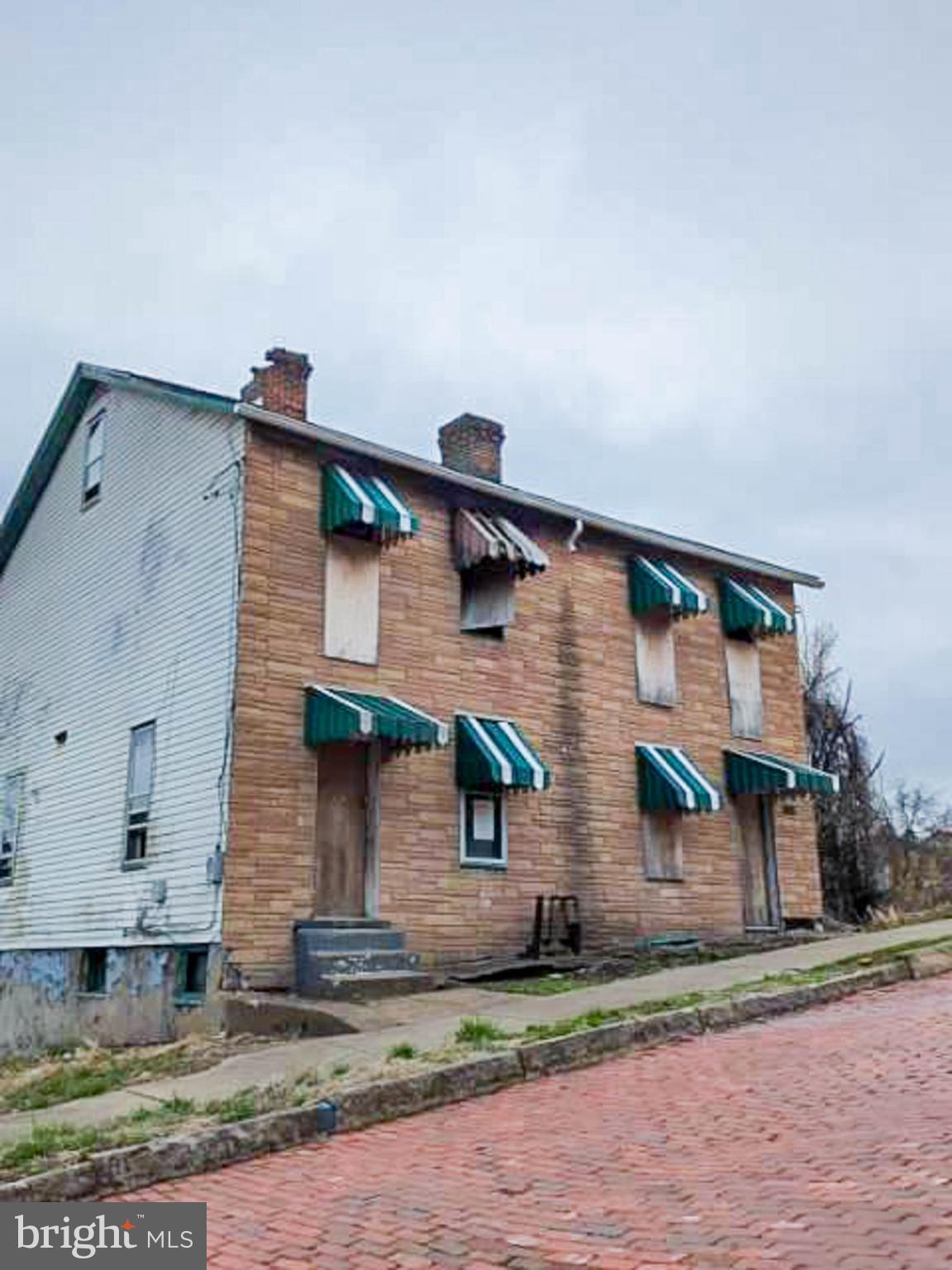 719 Ridge Avenue McKeesport, PA 15132 - Photo 3 of 6