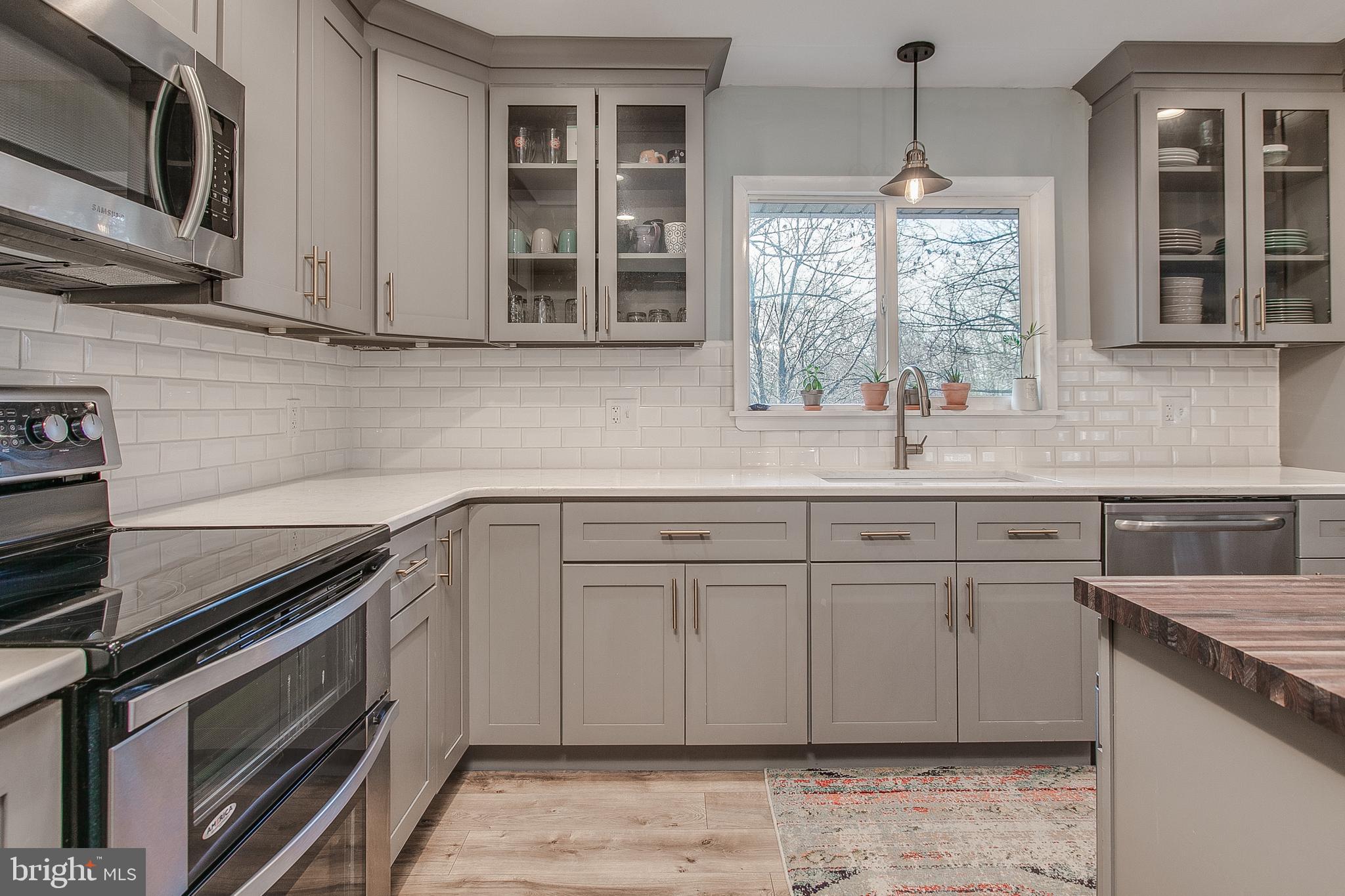 12309 Walnut Point Road Hagerstown, MD 21740 - Photo 13 of 38 Kitchen Pic 2