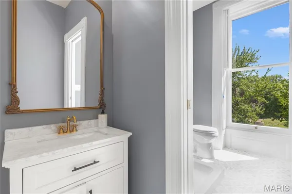 $999,000 | 1819 Lafayette Avenue, St. Louis, MO 63104