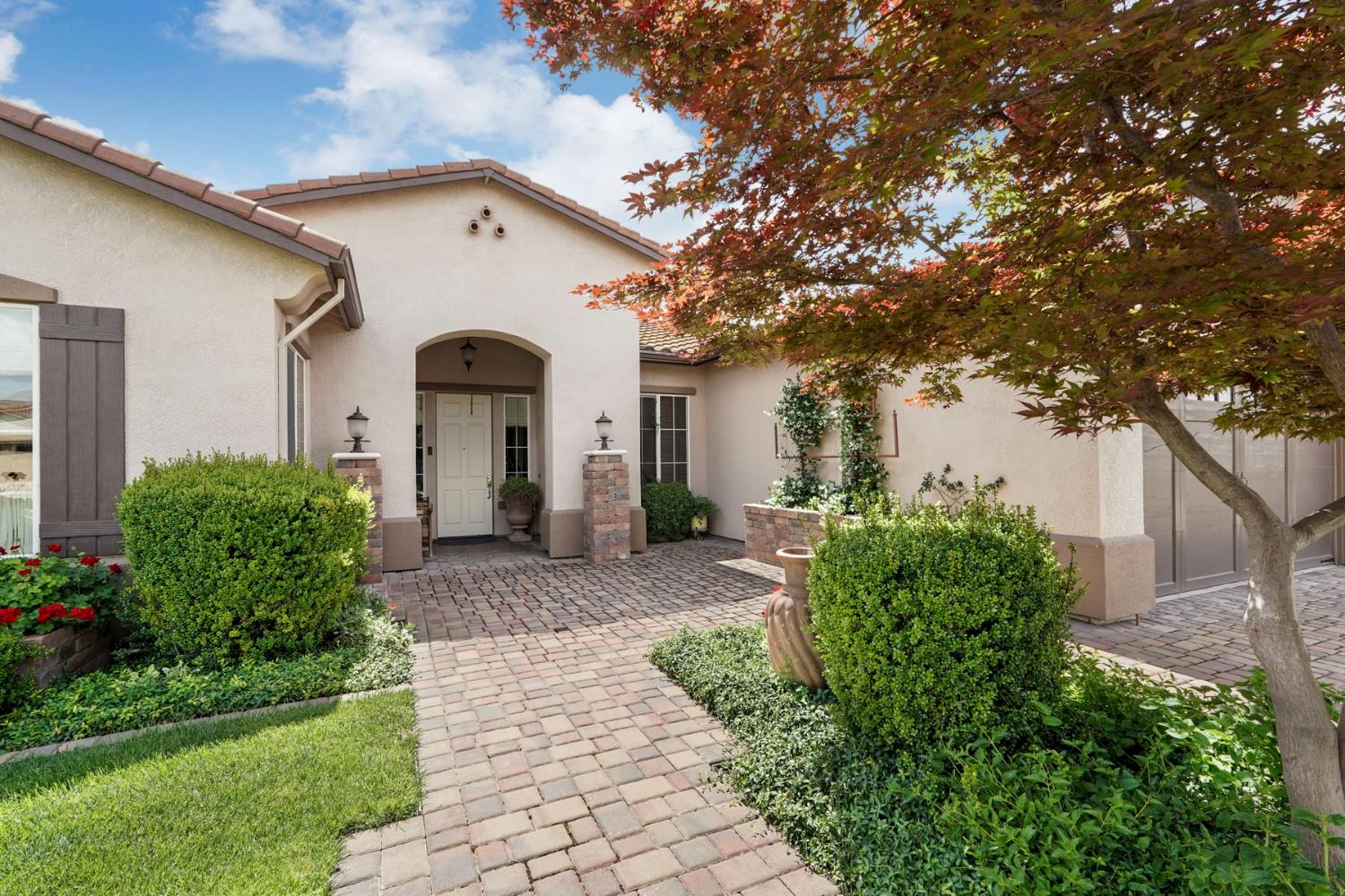 1316 Maple Valley Street Manteca, CA 95336 - Photo 9 of 71