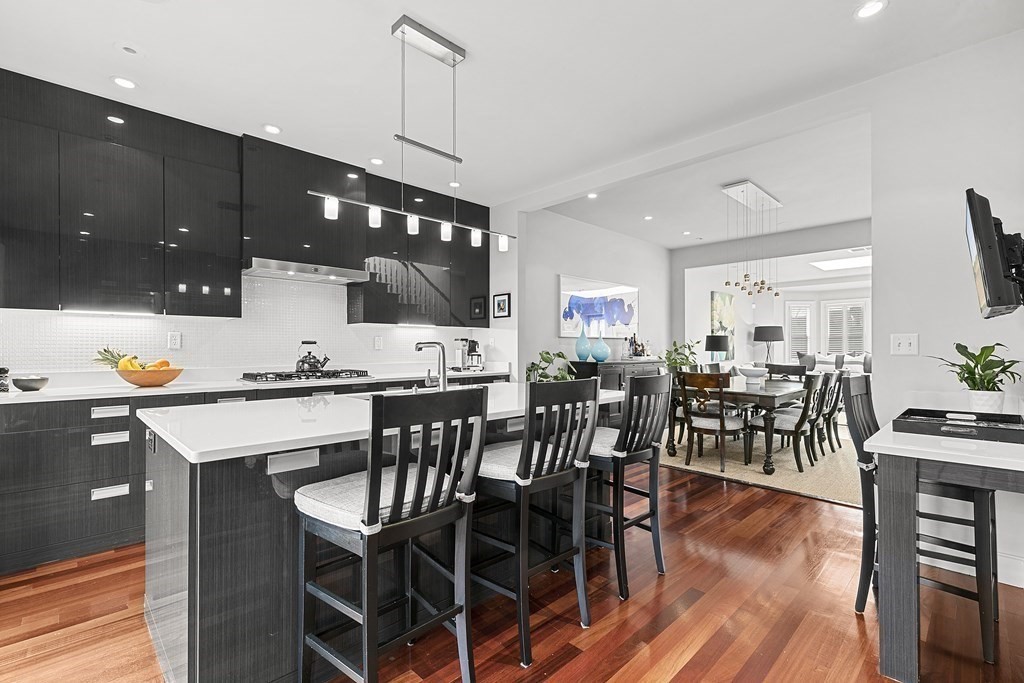 27 Braddock Park, Unit 2 Boston, MA 02116 - Photo 6 of 18