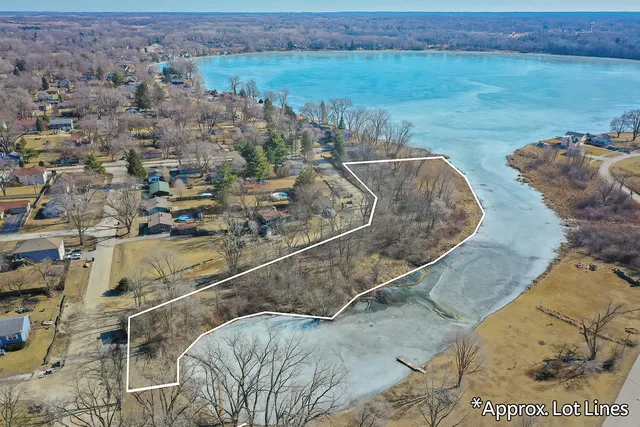 $35,000 | Lot West Northeast Shore Drive, McHenry, IL 60051