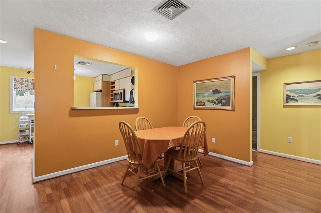 330 Sunderland Road, Unit 7 Worcester, MA 01604 - Photo 6 of 24