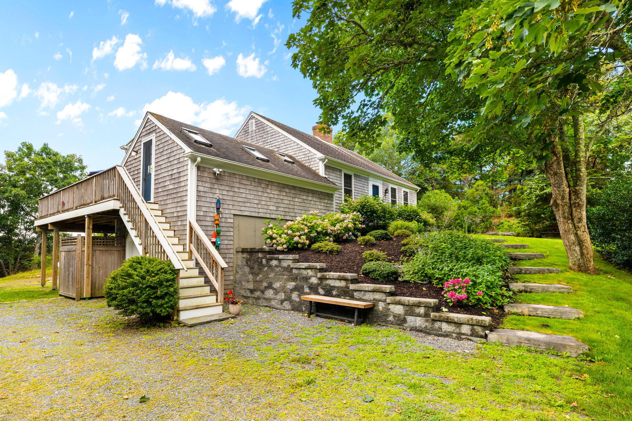 36-web-or-mls-185 Beach Rd Final-37