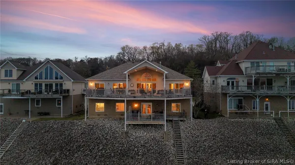 $989,000 | 4706 Upper River Road, Jeffersonville, IN 47130