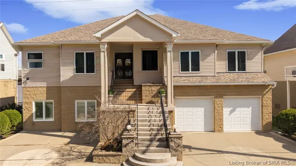 $989,000 | 4706 Upper River Road, Jeffersonville, IN 47130