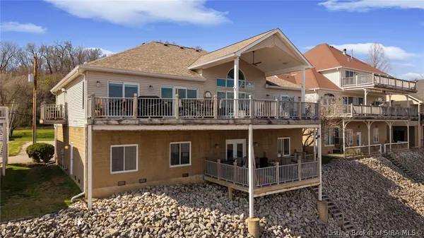 $989,000 | 4706 Upper River Road, Jeffersonville, IN 47130