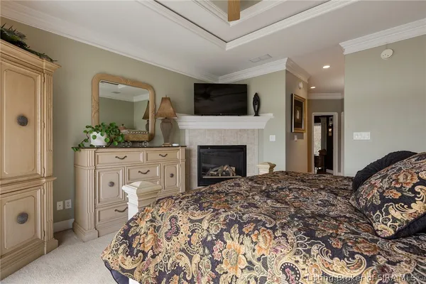 $989,000 | 4706 Upper River Road, Jeffersonville, IN 47130