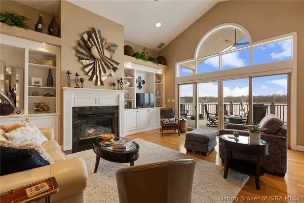 $989,000 | 4706 Upper River Road, Jeffersonville, IN 47130