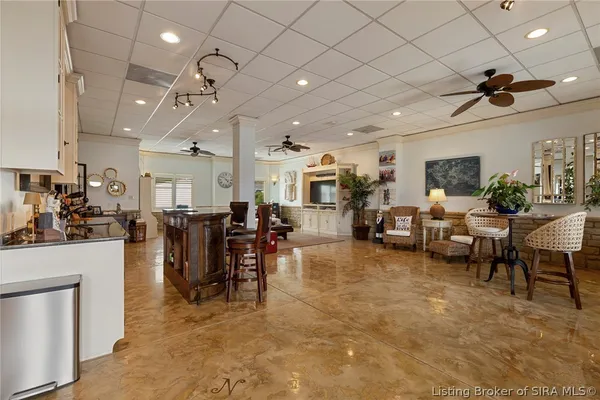 $989,000 | 4706 Upper River Road, Jeffersonville, IN 47130