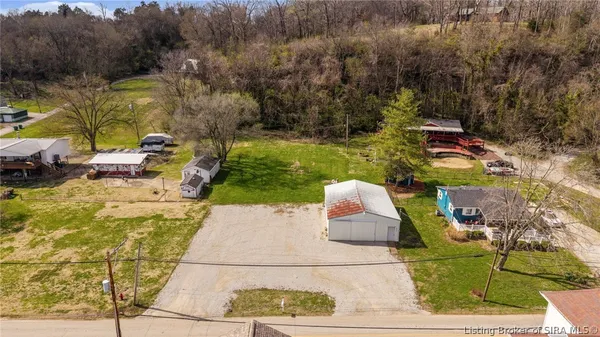 $989,000 | 4706 Upper River Road, Jeffersonville, IN 47130