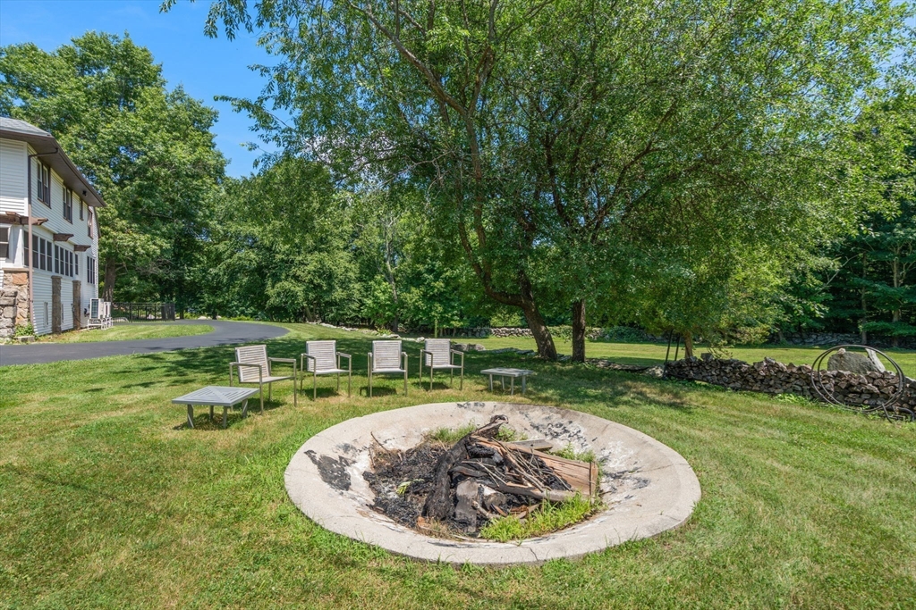 11 Scott Street Bellingham, MA 02019 - Photo 28 of 35