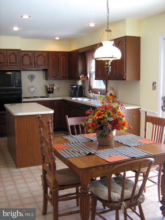 514 Ashton Place Lititz, PA 17543 - Photo 14 of 32