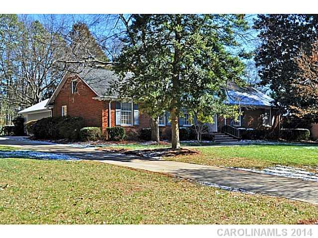 6441 Newhall Road Charlotte, NC 28270 - Photo 1 of 16 Gallery Image 1