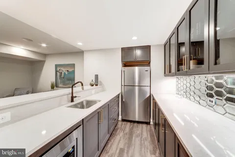 $3,985,500 | 390 Still Pond Run, Great Falls, VA 22066