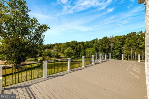$3,985,500 | 390 Still Pond Run, Great Falls, VA 22066