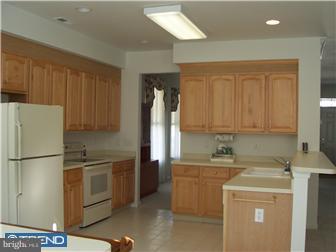 1476 Quaker Ridge West Chester, PA 19380 - Photo 5 of 8 Kitchen
