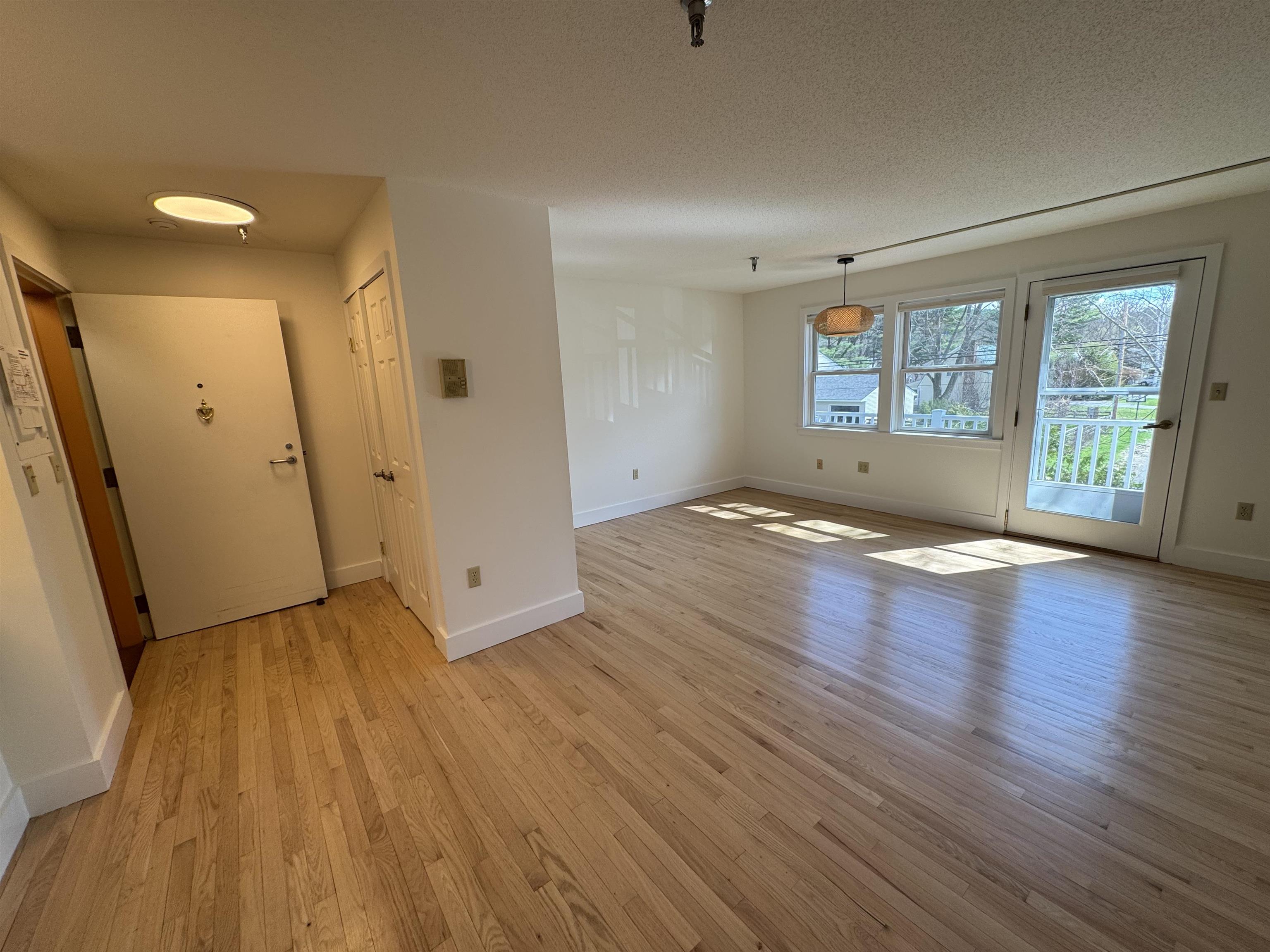 53 Lyme Road, Unit 27 Hanover, NH 03755 - Photo 4 of 57 Gallery Image 4