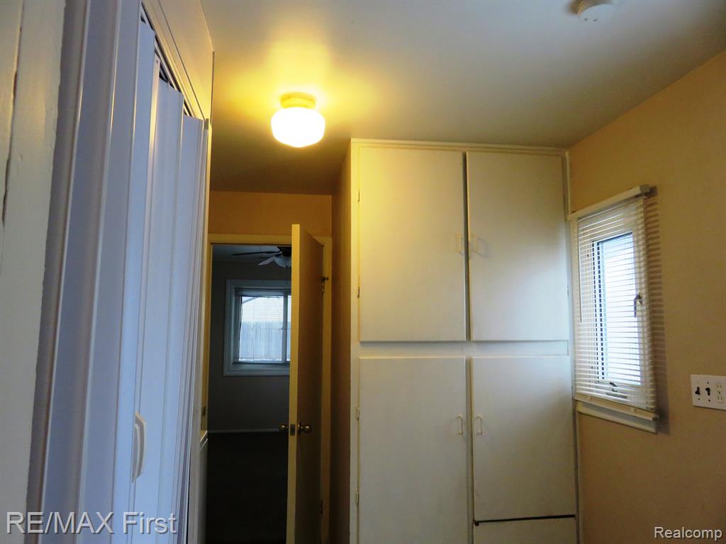 21337 Inkster Road Farmington Hills, MI 48336 - Photo 12 of 12