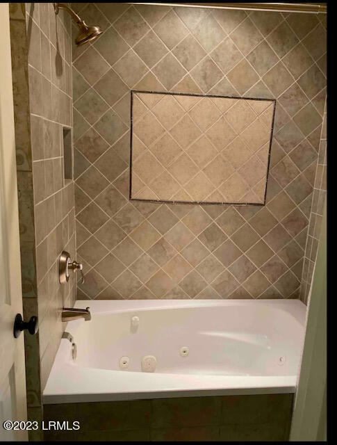 475 Keans Neck Road Seabrook, SC 29940 - Photo 34 of 45 Guest Bathroom Upstairs Tub