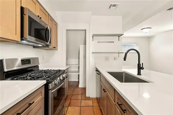 $1,650 | 1717 Upperline Street, New Orleans, LA 70115