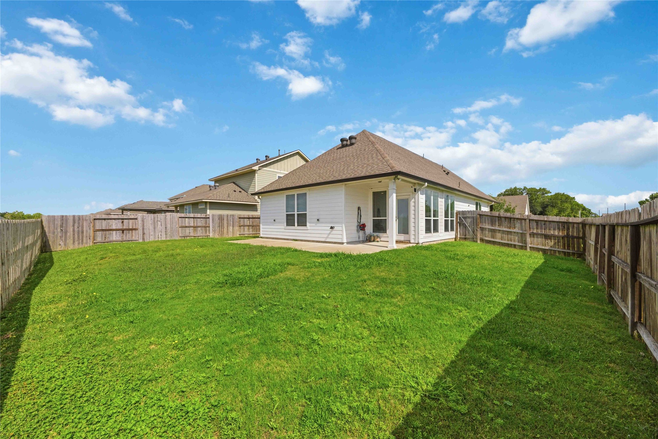 148 Austin Road Angleton, TX 77515 - Photo 23 of 25