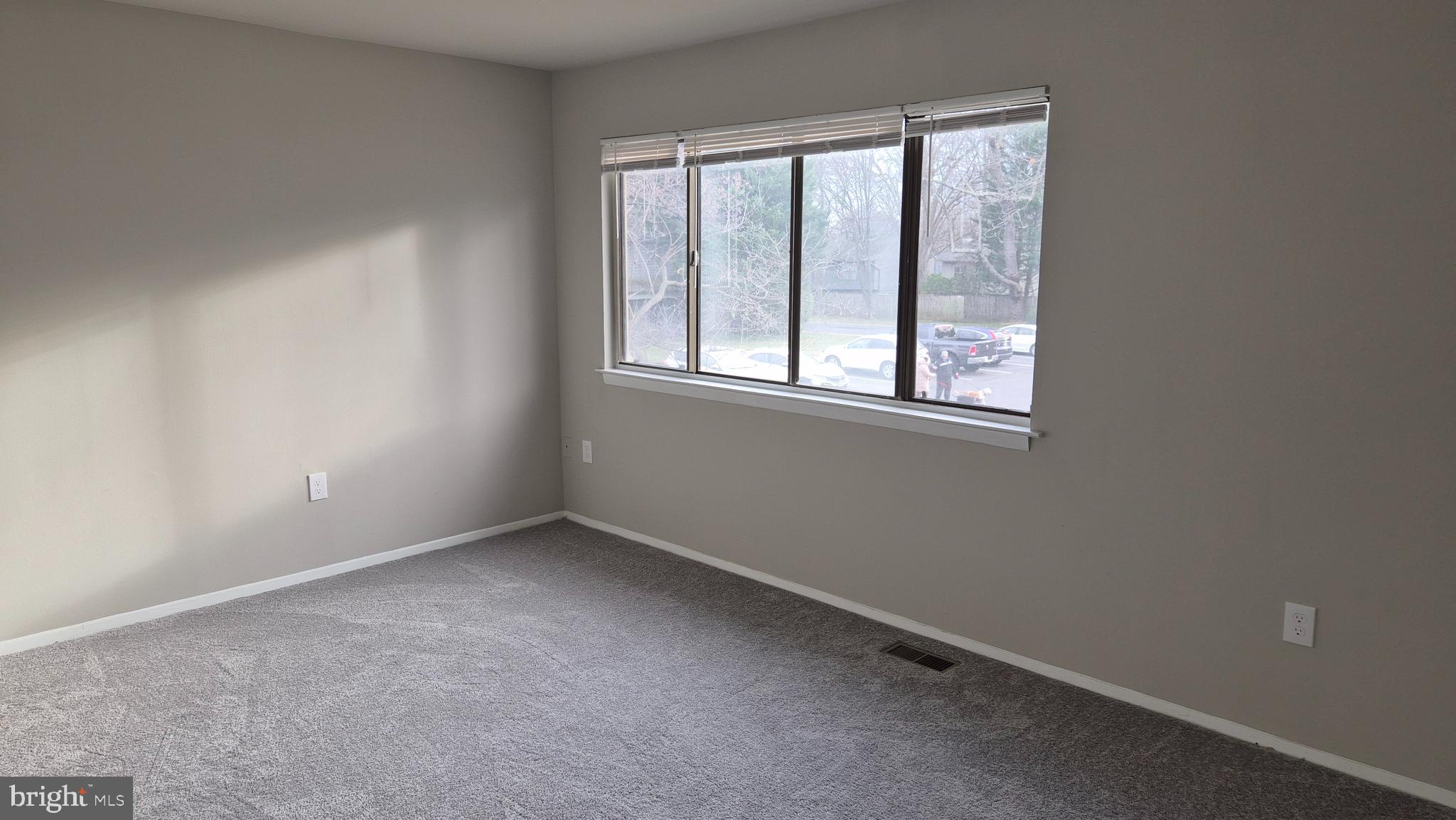 1041 Cedar Ridge Court Annapolis, MD 21403 - Photo 25 of 37 an empty room with a window