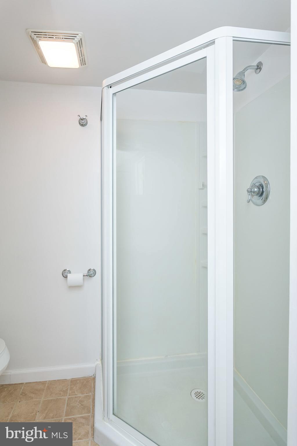 1676 Thetford Road Baltimore, MD 21286 - Photo 22 of 28 Bath