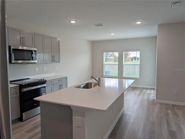 $2,995 | 36928 Sagemoor Drive, Zephyrhills, FL 33540