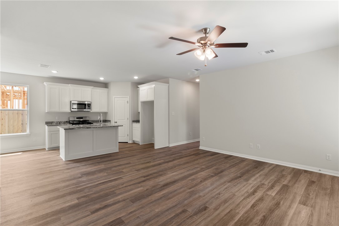 2602 Falcon Ridge Drive Bryan, TX 77803 - Photo 5 of 30