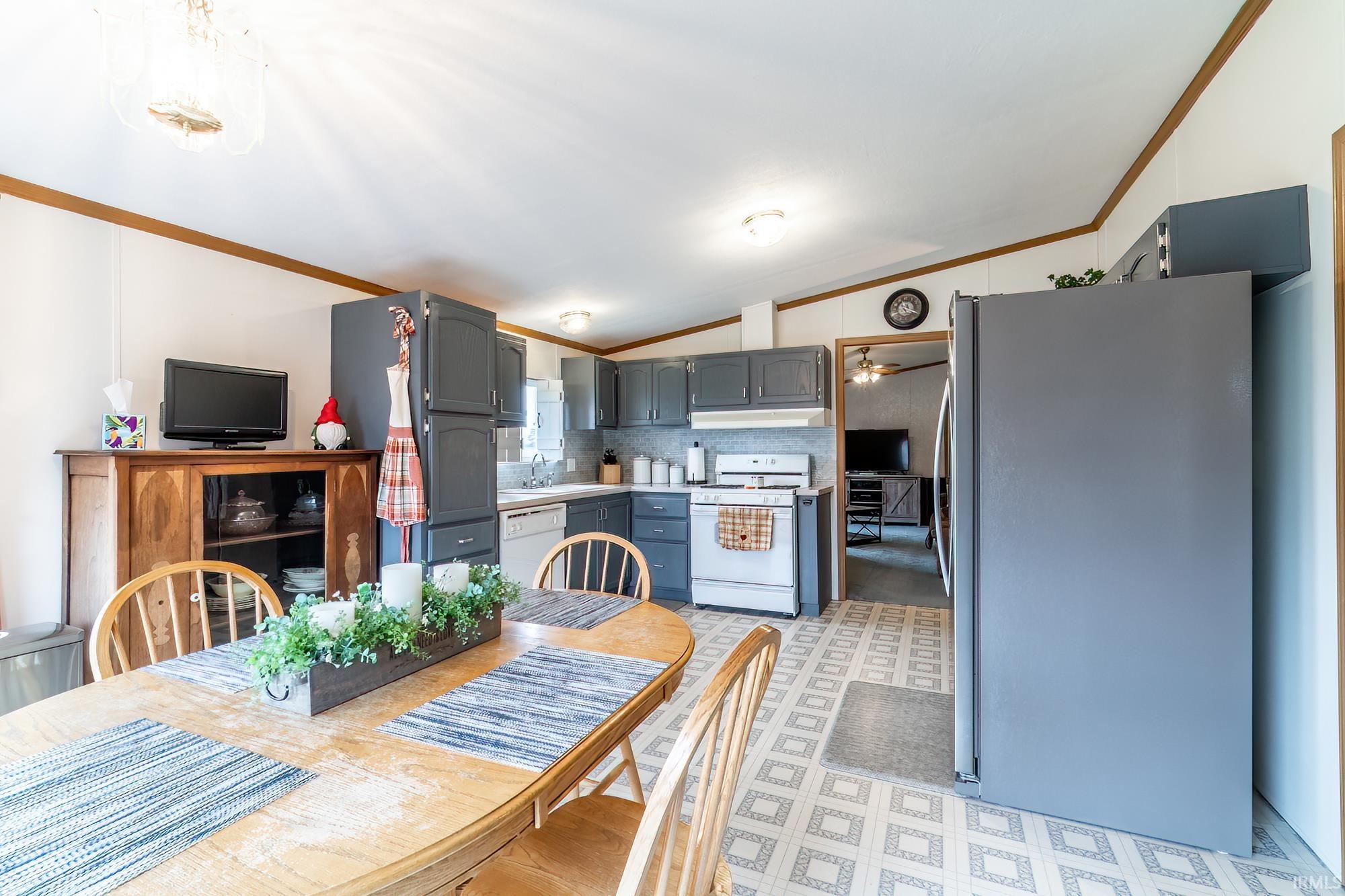 15720 Roth Road Grabill, IN 46741 - Photo 15 of 36