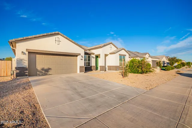 a view of backyard of house