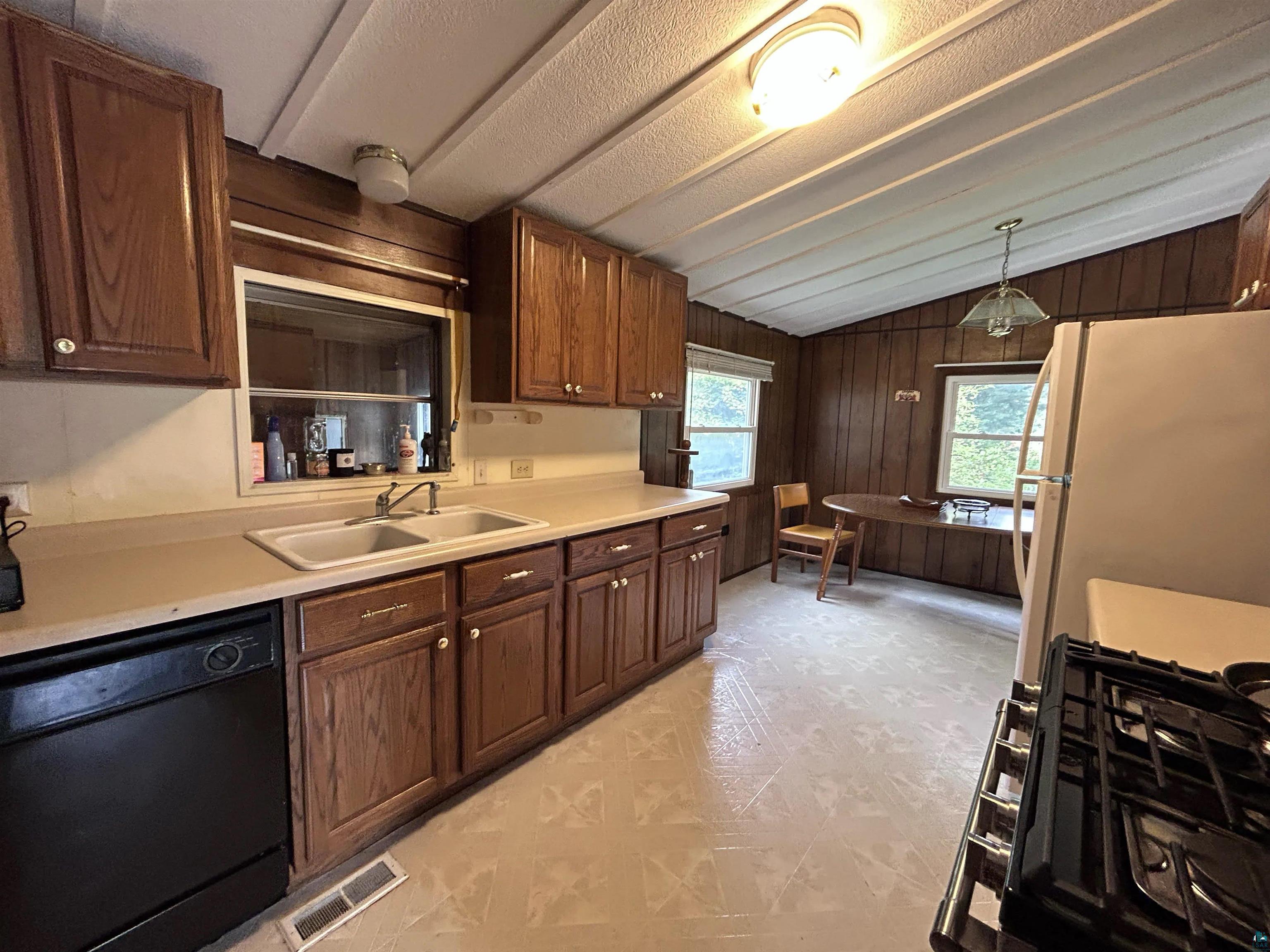 9421 Iron Junction Road Iron, MN 55751 - Photo 5 of 25 Gallery Image 5