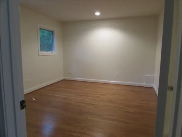 $3,500 | 201 Vanderpool Lane, Unit 19, Houston, TX 77024