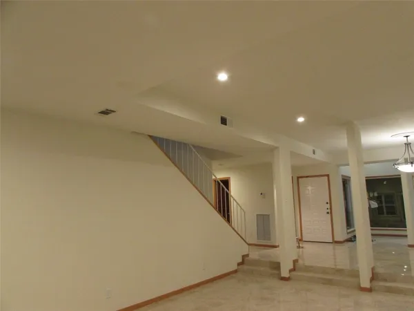 $3,500 | 201 Vanderpool Lane, Unit 19, Houston, TX 77024