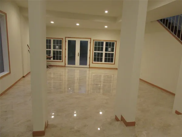 $3,500 | 201 Vanderpool Lane, Unit 19, Houston, TX 77024