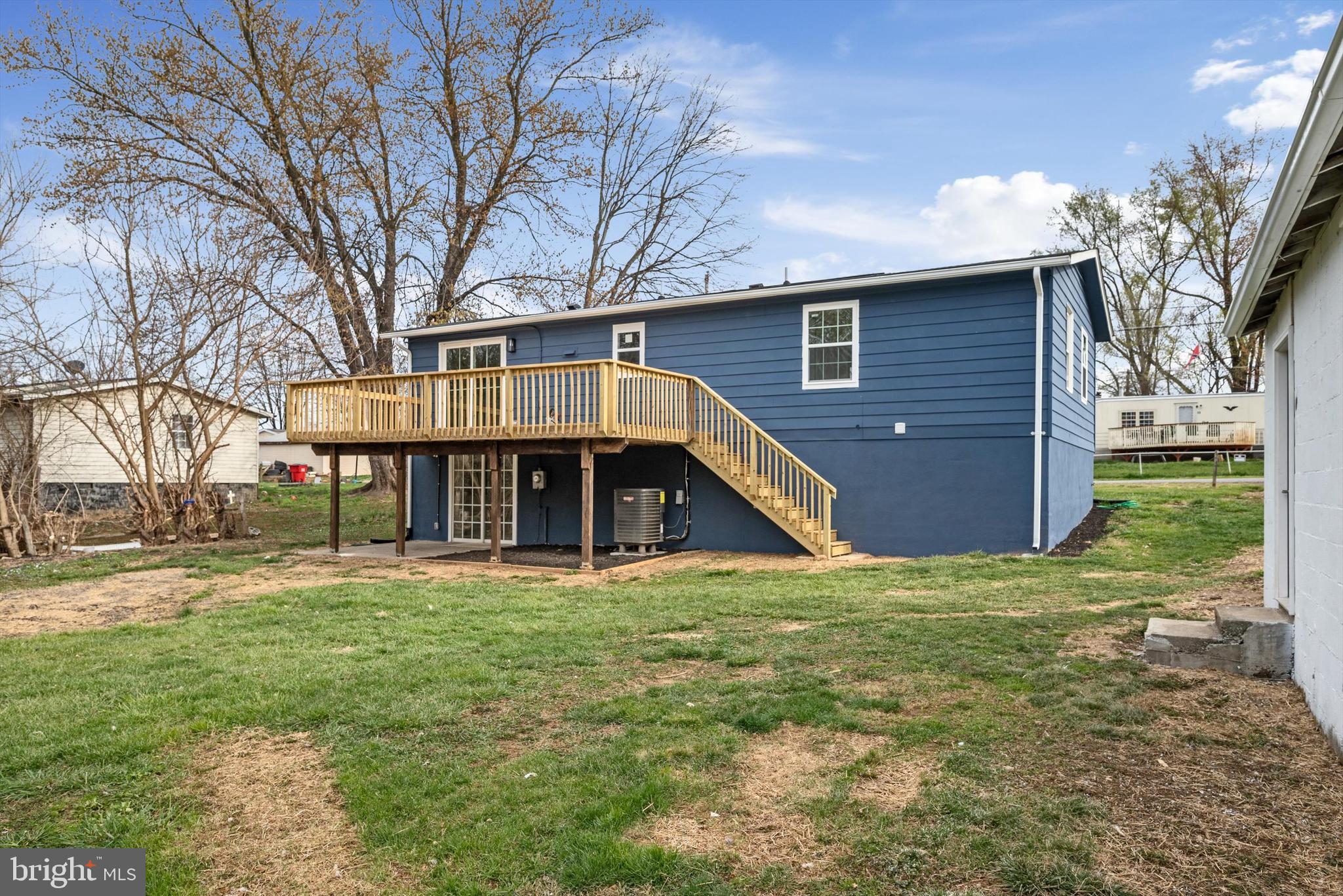 48 Anvil Road Kearneysville, WV 25430 - Photo 2 of 33