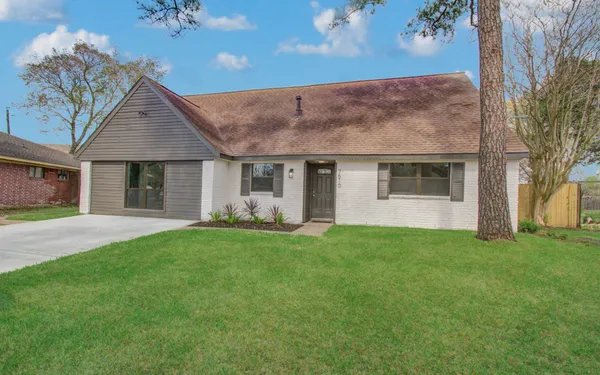 $2,450 | 7510 Troulon Drive, Houston, TX 77074