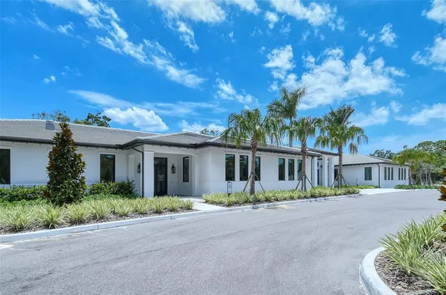 $234,000 | 2517 Glebe Farm Close, Unit H2, Sarasota, FL 34235