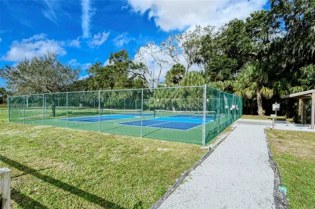 $234,000 | 2517 Glebe Farm Close, Unit H2, Sarasota, FL 34235