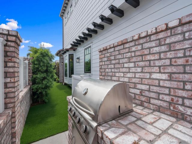 $5,350,000 | 466 Westbourne Street, La Jolla, CA 92037