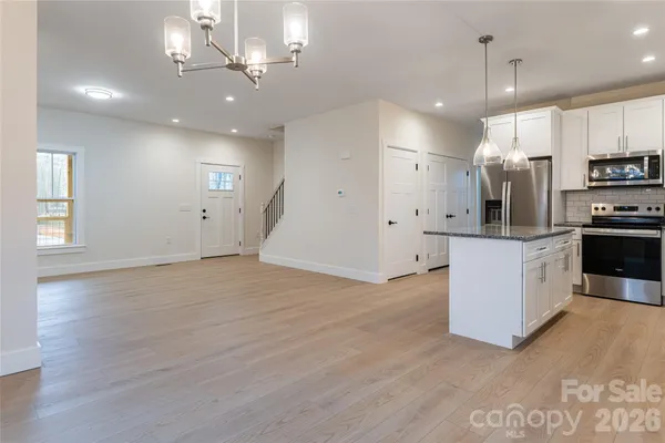 $525,000 | 169 Cascade Rdg Road, Fairview, NC 28730