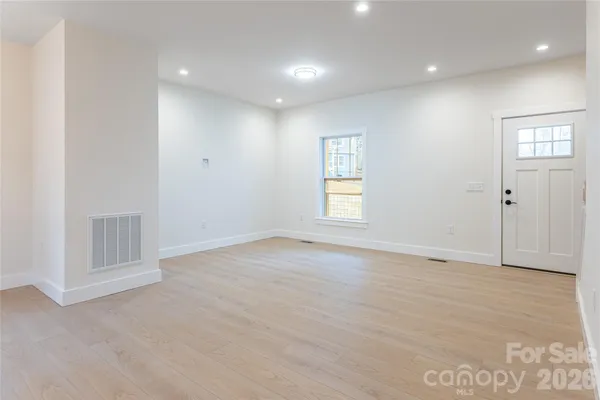 $525,000 | 169 Cascade Rdg Road, Fairview, NC 28730