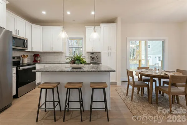 $525,000 | 169 Cascade Rdg Road, Fairview, NC 28730